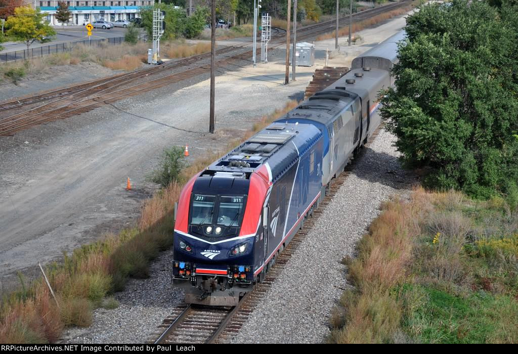 Late running eastbound "Empire Builder"